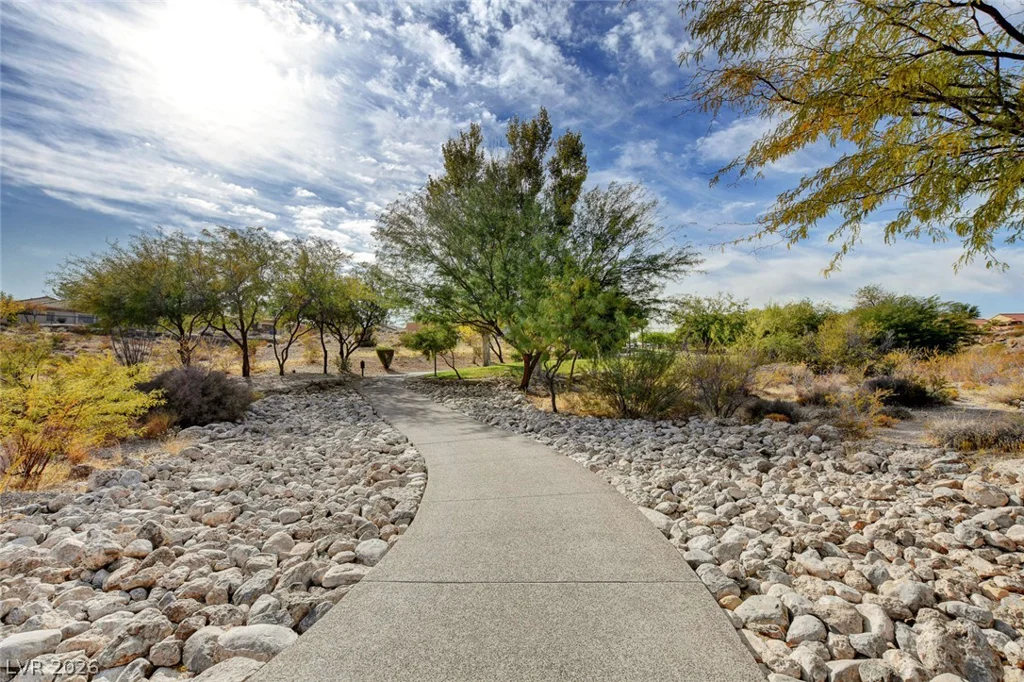 7621 Almeria, Las Vegas, NV 89128