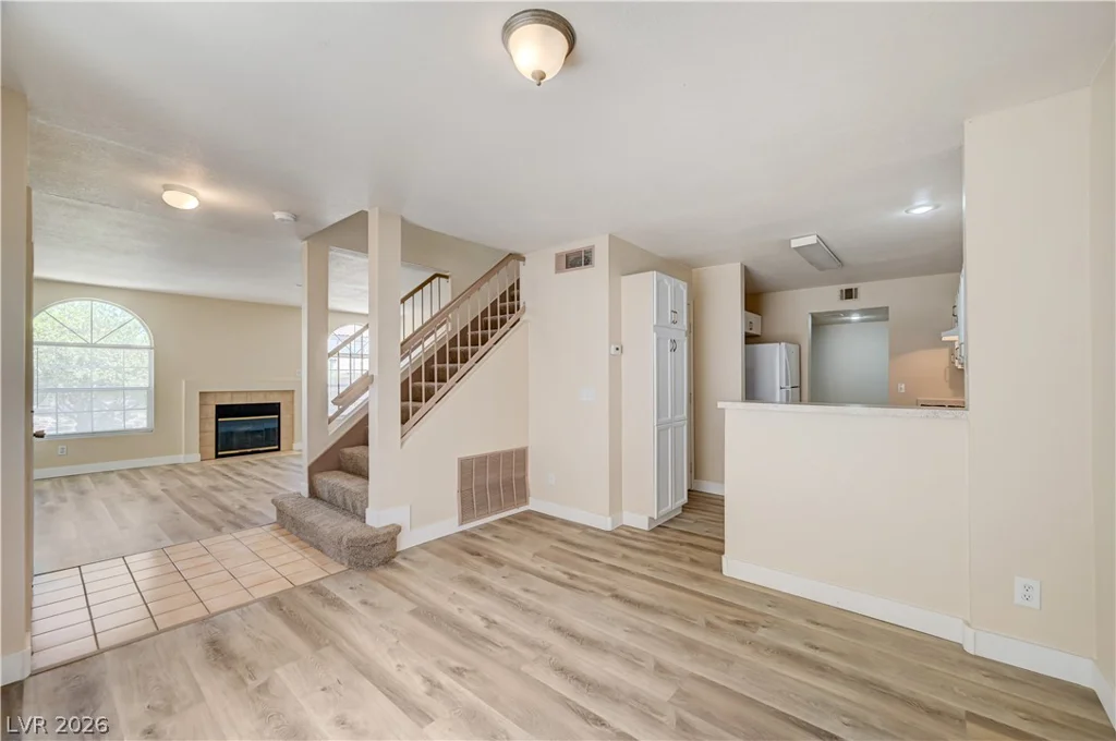 7621 Almeria, Las Vegas, NV 89128
