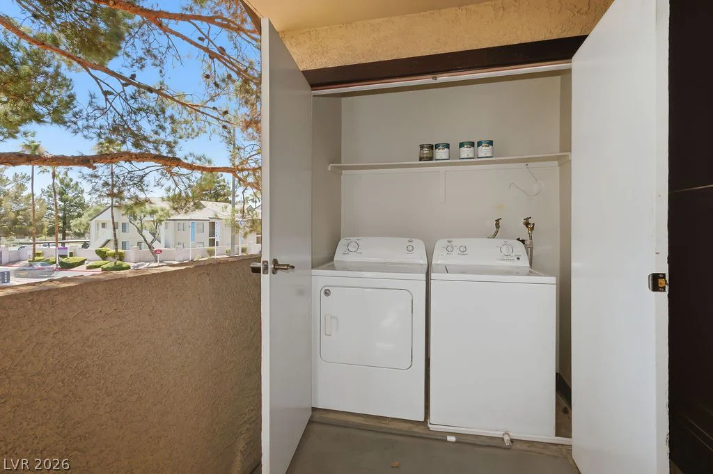 2451 Rainbow, Las Vegas, NV 89108