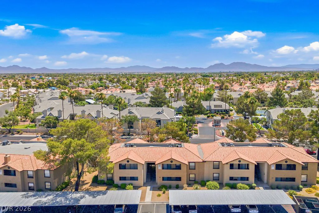 2451 Rainbow, Las Vegas, NV 89108