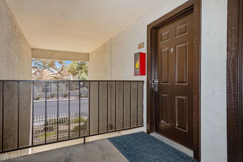 2451 Rainbow, Las Vegas, NV 89108
