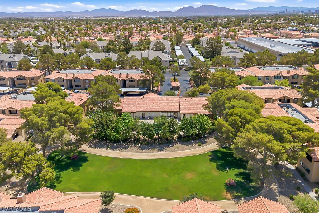 2451 Rainbow, Las Vegas, NV 89108