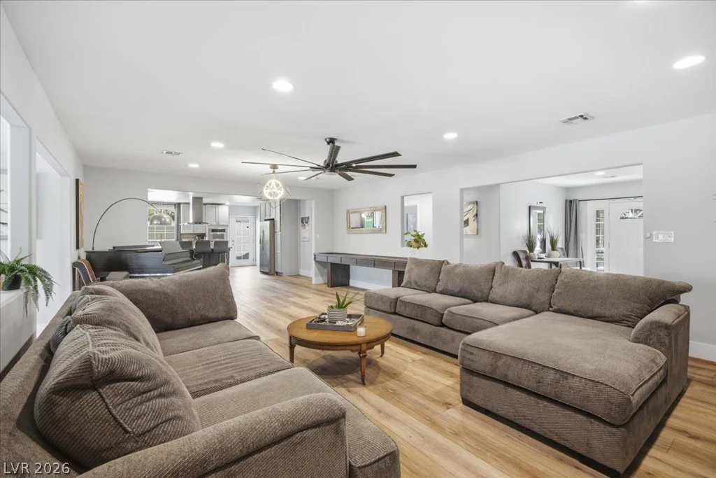 1311 5th, Las Vegas, NV 89104