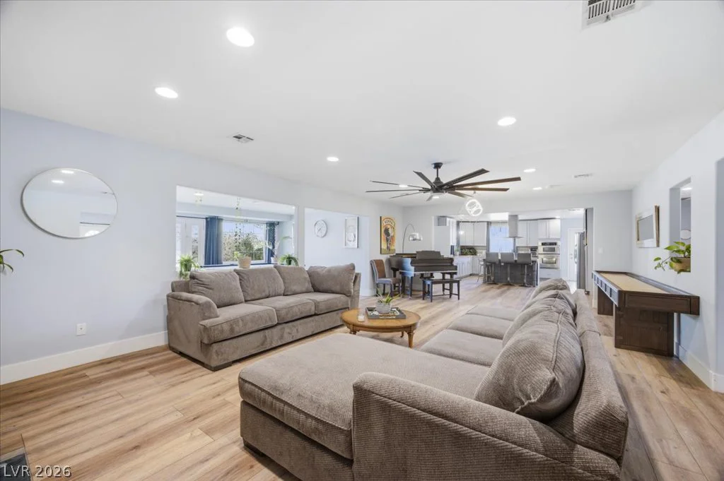 1311 5th, Las Vegas, NV 89104