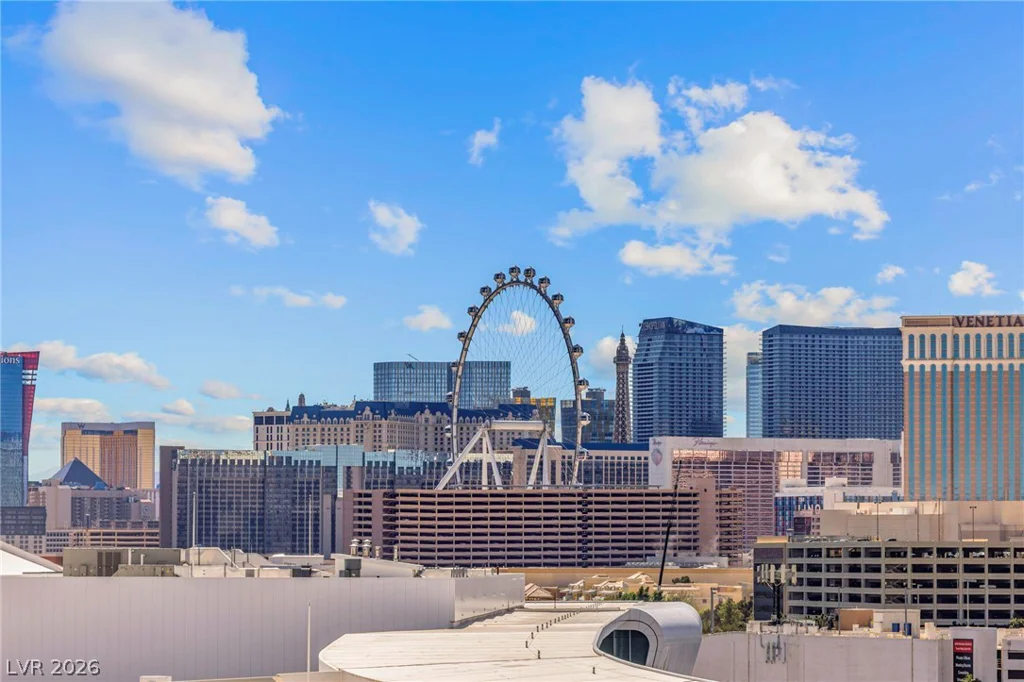 2877 Paradise, Las Vegas, NV 89109