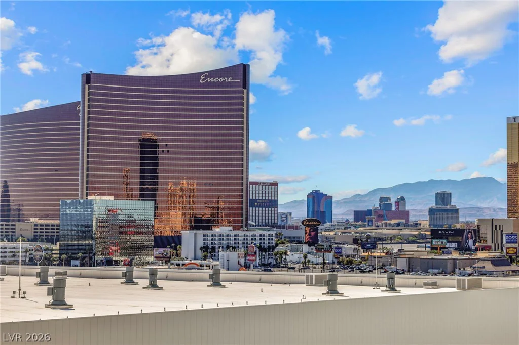 2877 Paradise, Las Vegas, NV 89109