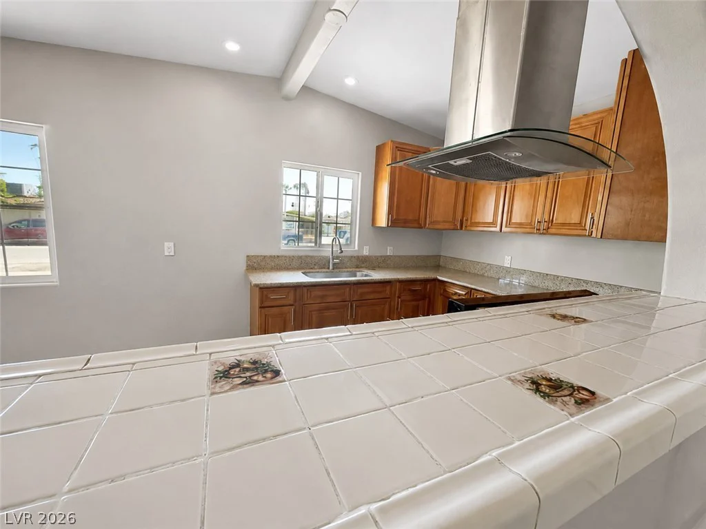 709 21st, Las Vegas, NV 89101