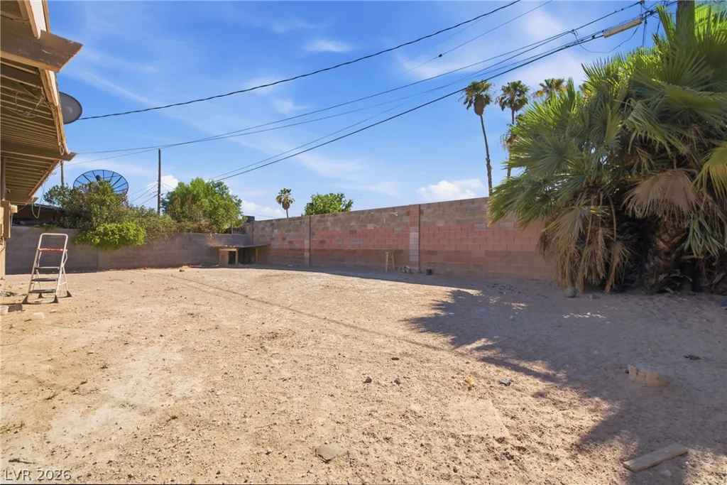 709 21st, Las Vegas, NV 89101