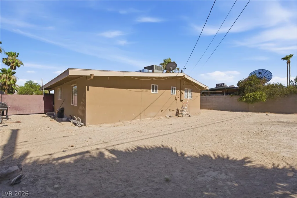 709 21st, Las Vegas, NV 89101