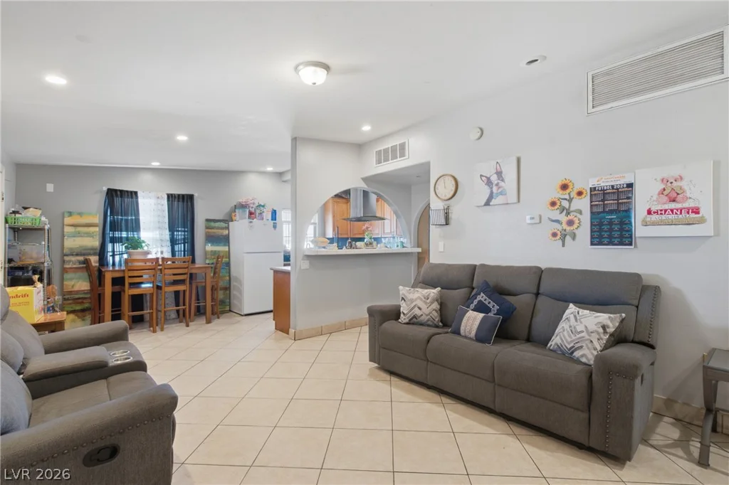 709 21st, Las Vegas, NV 89101