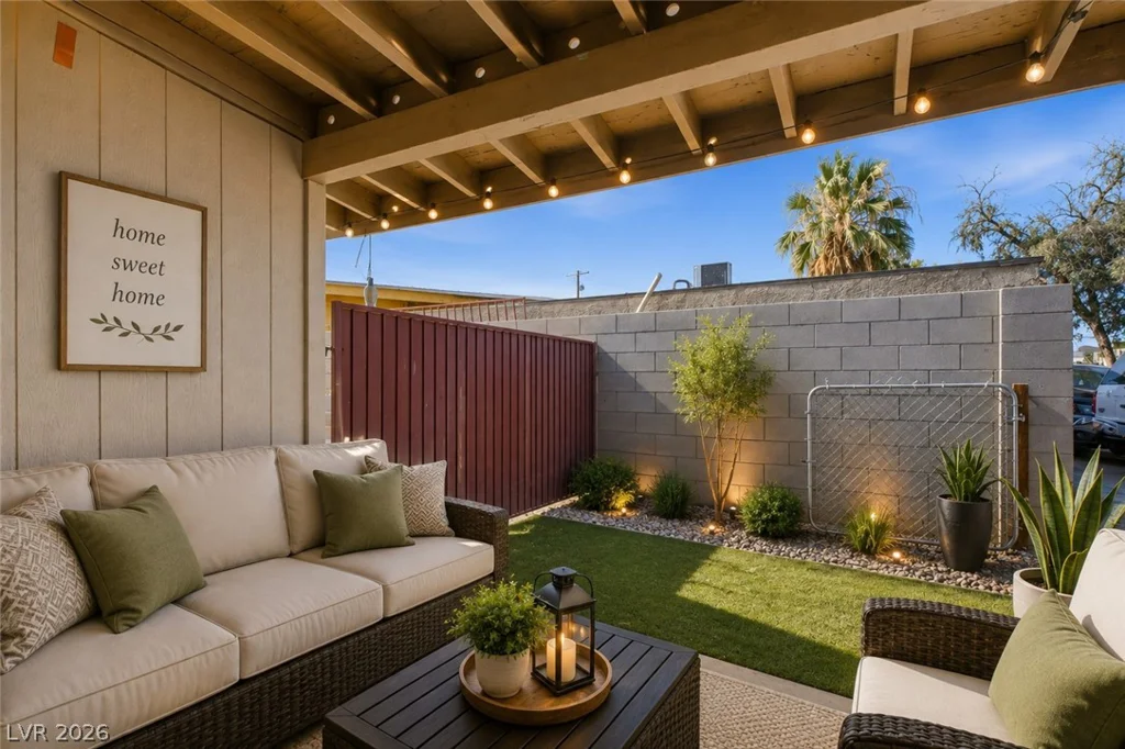 709 21st, Las Vegas, NV 89101