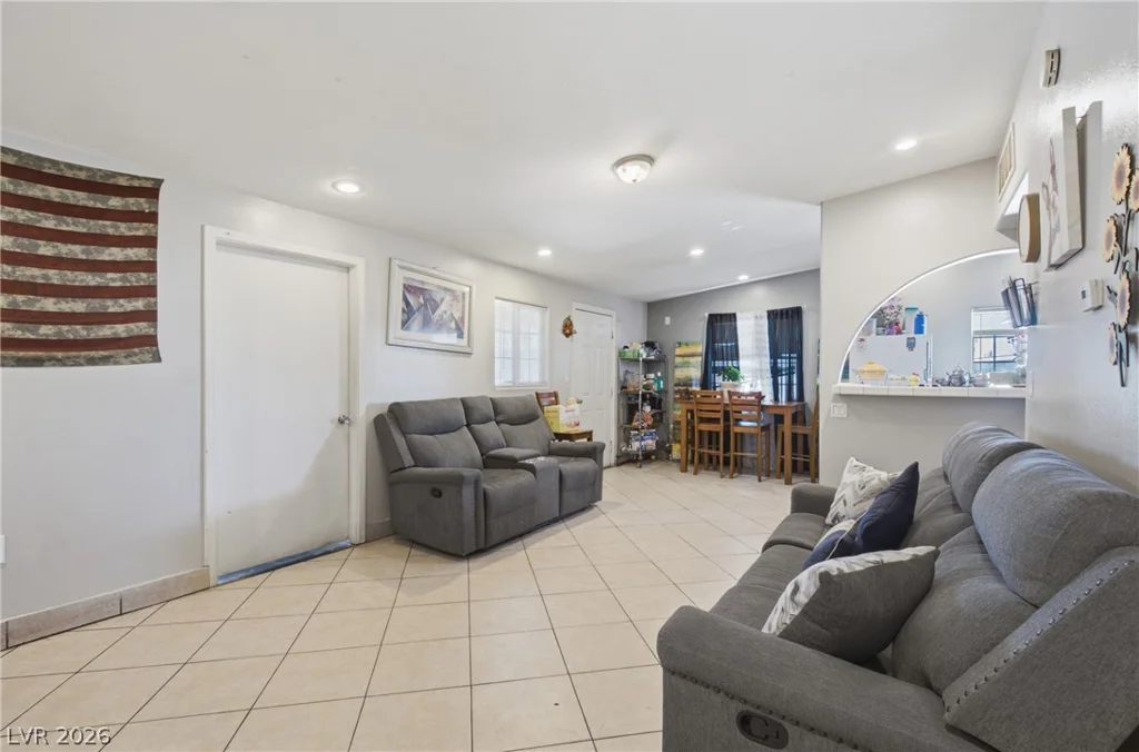 709 21st, Las Vegas, NV 89101