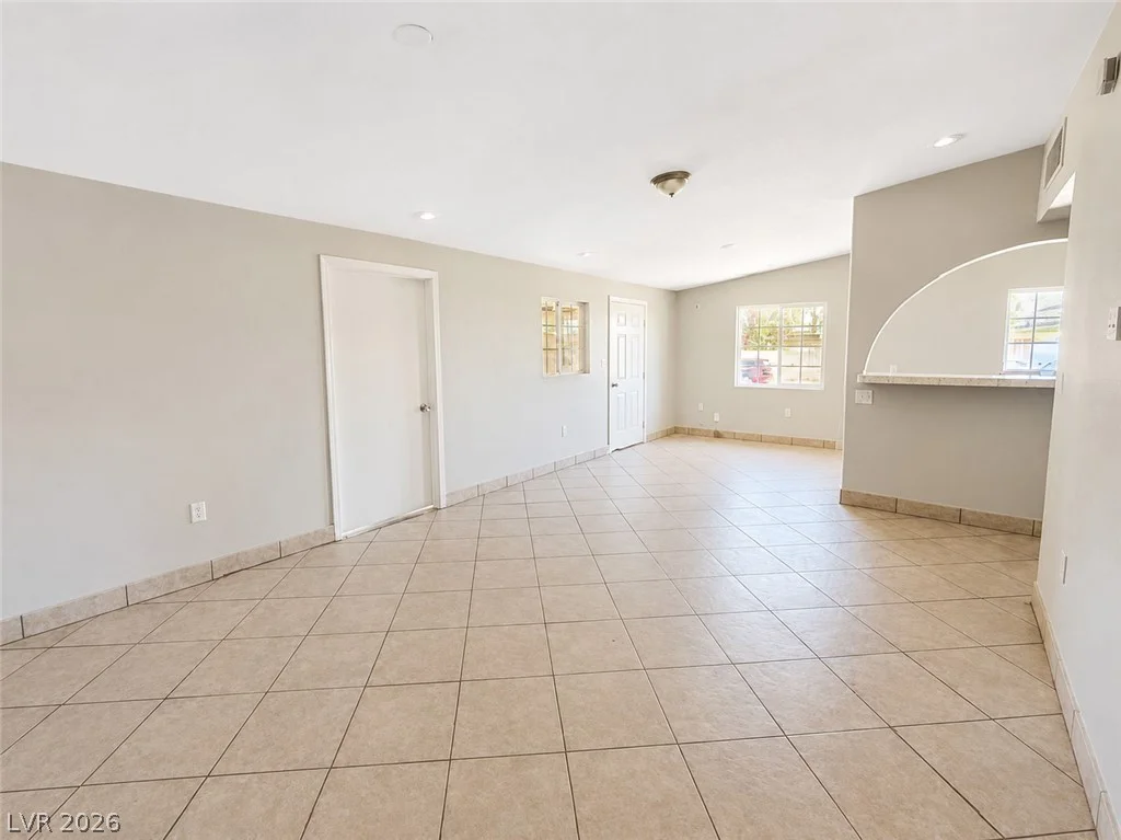 709 21st, Las Vegas, NV 89101