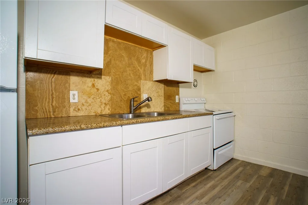 3726 Hazelwood, Las Vegas, NV 89119