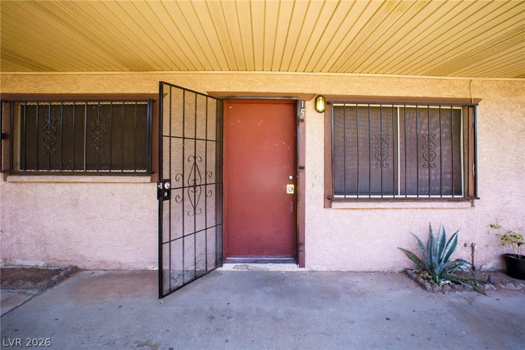 3726 Hazelwood, Las Vegas, NV 89119