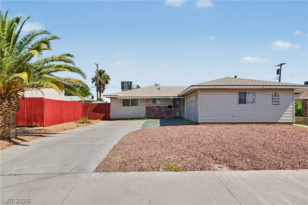 6144 Cromwell, Las Vegas, NV 89107