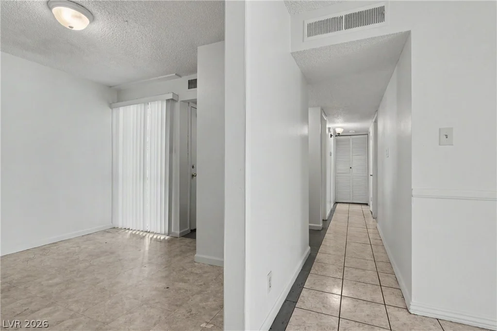 6144 Cromwell, Las Vegas, NV 89107