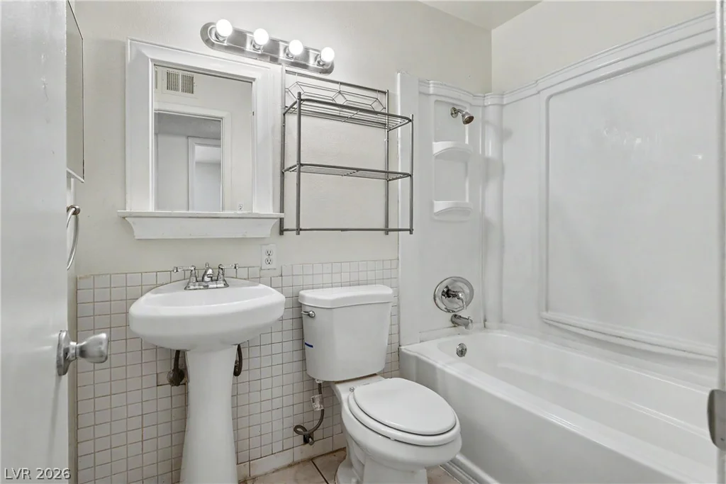 6144 Cromwell, Las Vegas, NV 89107