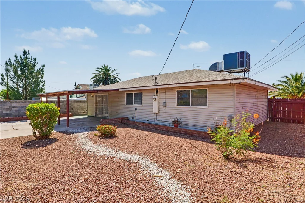 6144 Cromwell, Las Vegas, NV 89107
