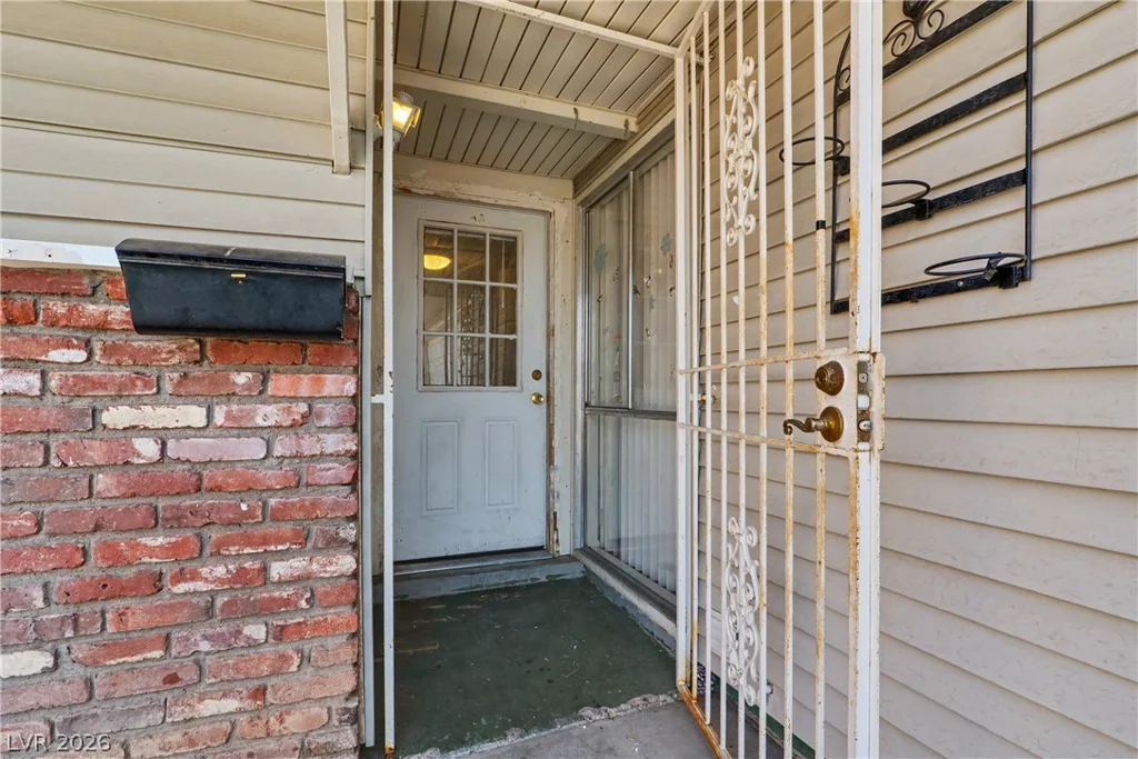 6144 Cromwell, Las Vegas, NV 89107
