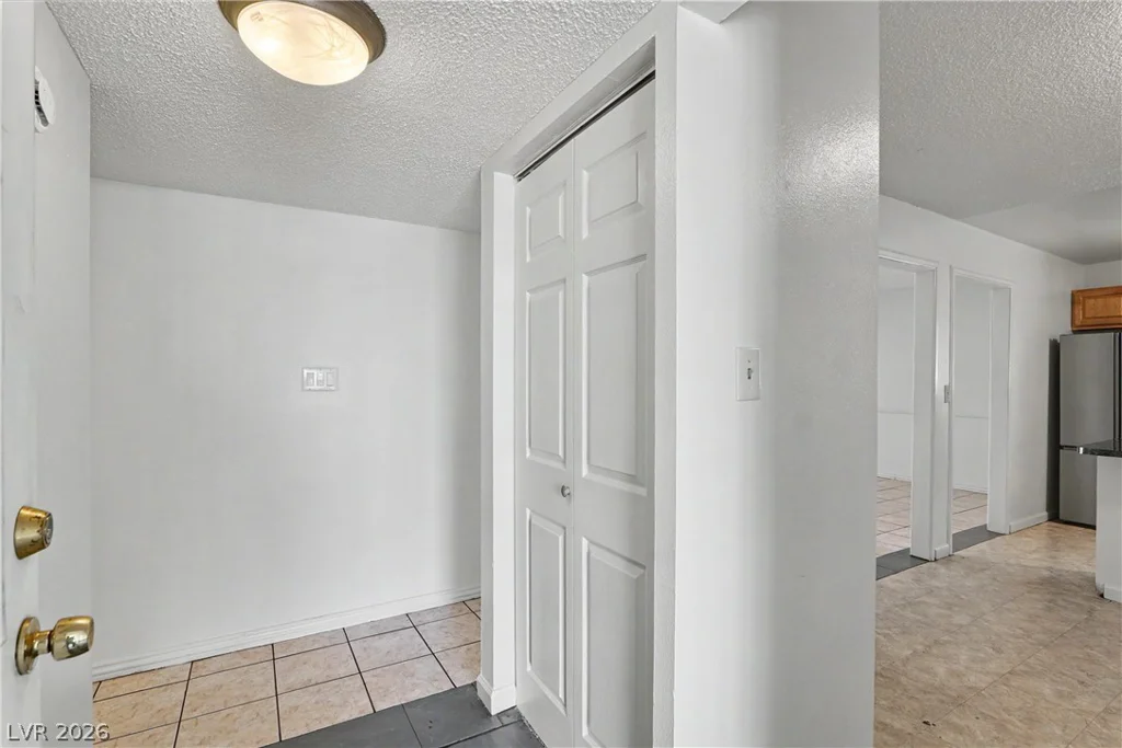 6144 Cromwell, Las Vegas, NV 89107