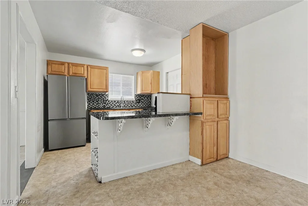 6144 Cromwell, Las Vegas, NV 89107
