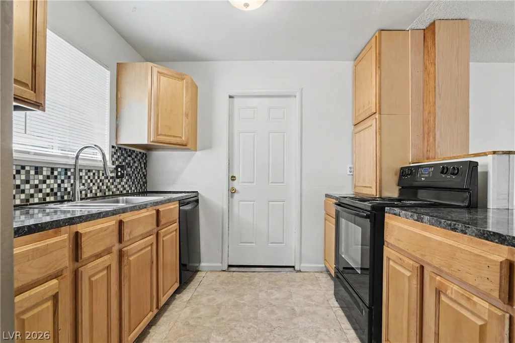 6144 Cromwell, Las Vegas, NV 89107