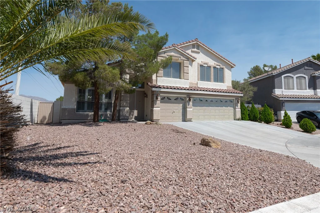 8332 Spring Arts, Las Vegas, NV 89129