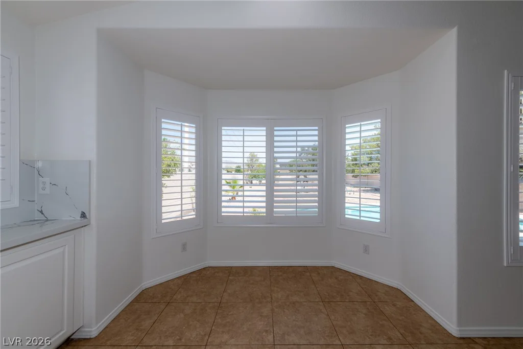 8332 Spring Arts, Las Vegas, NV 89129