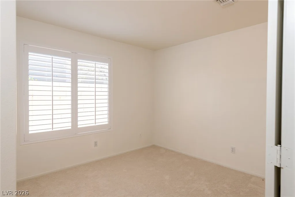 8332 Spring Arts, Las Vegas, NV 89129