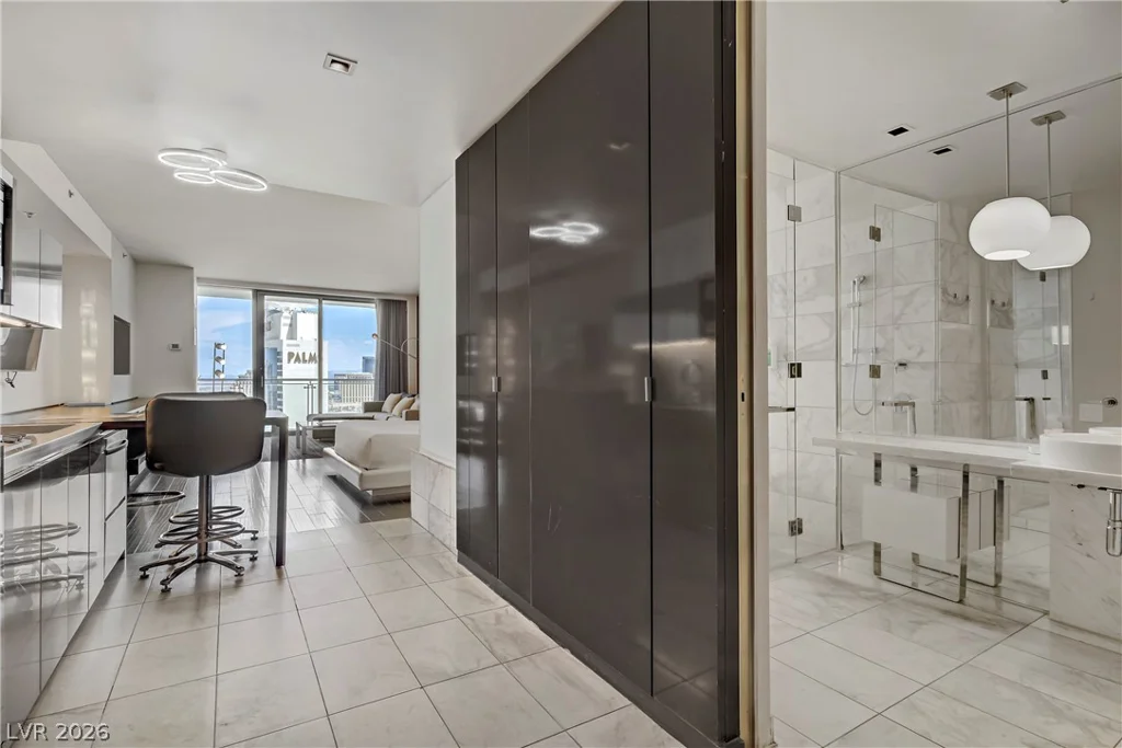 4381 Flamingo, Las Vegas, NV 89103