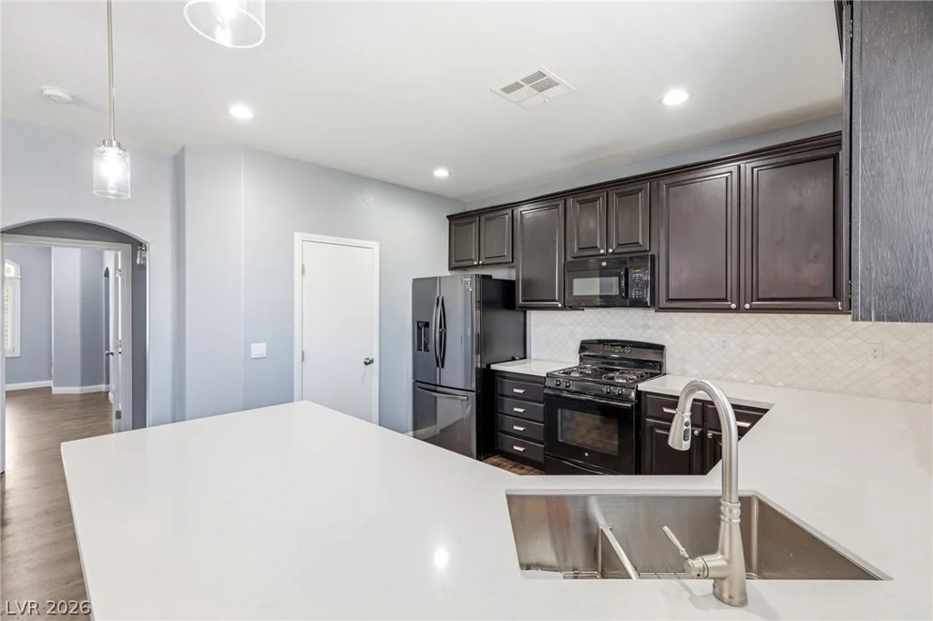9167 Sleeping Tree, Las Vegas, NV 89123