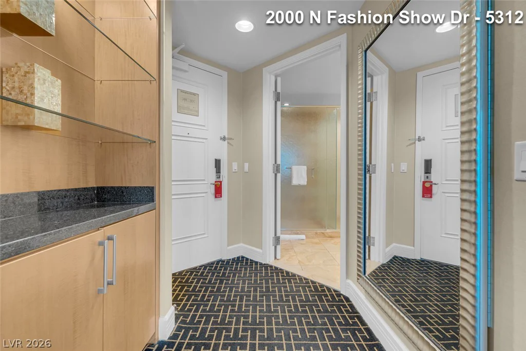 2000 Fashion Show, Las Vegas, NV 89109
