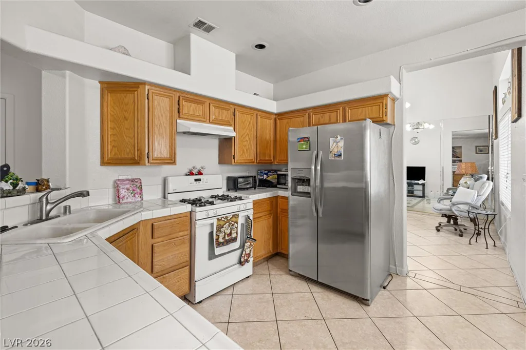 8747 Martinique Bay, Las Vegas, NV 89147