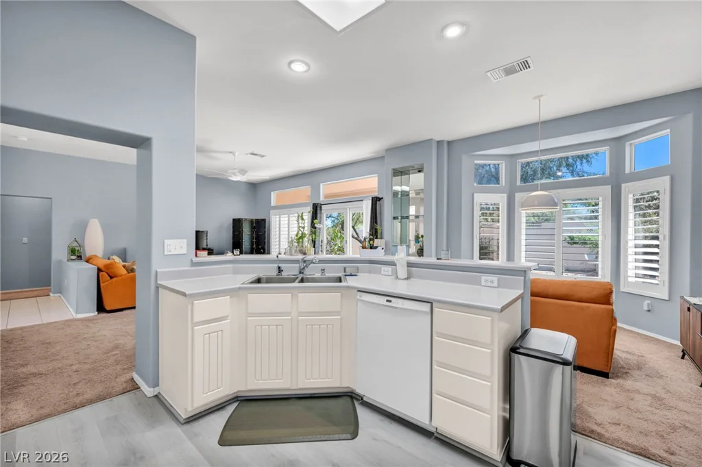 10105 Cresent Creek, Las Vegas, NV 89134
