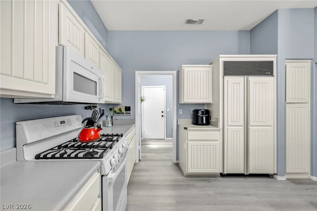 10105 Cresent Creek, Las Vegas, NV 89134