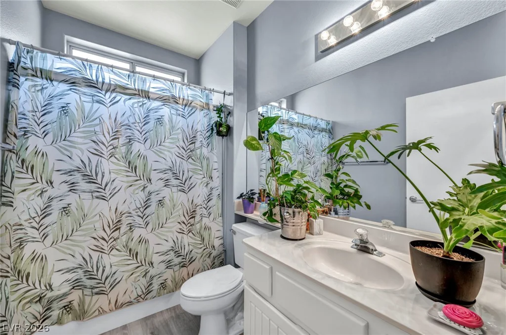 10105 Cresent Creek, Las Vegas, NV 89134