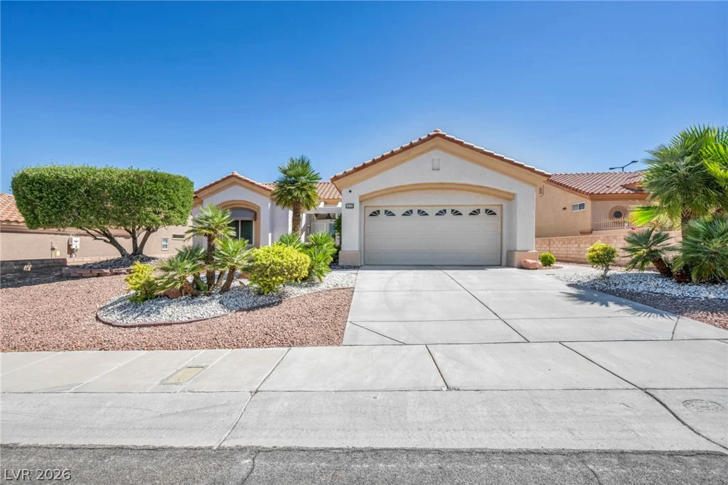 10105 Cresent Creek, Las Vegas, NV 89134