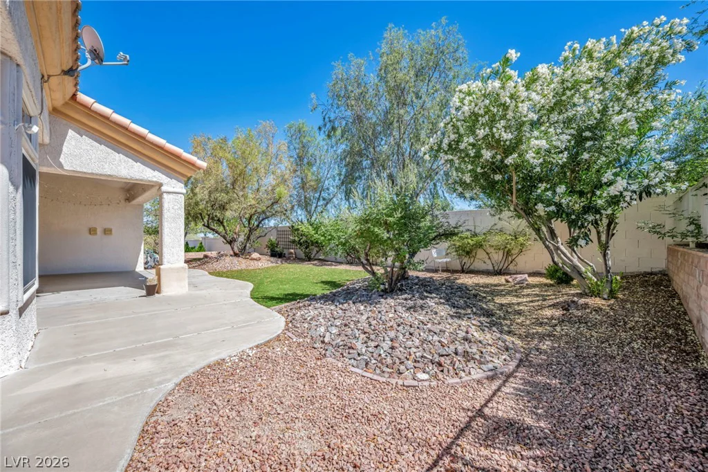 10105 Cresent Creek, Las Vegas, NV 89134