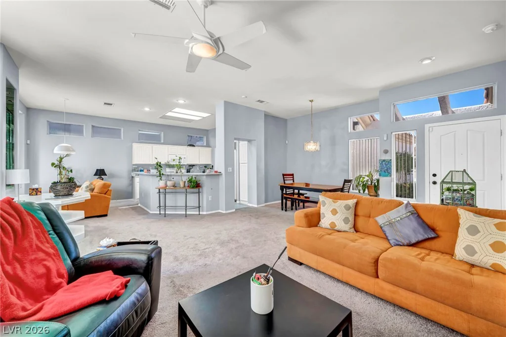 10105 Cresent Creek, Las Vegas, NV 89134