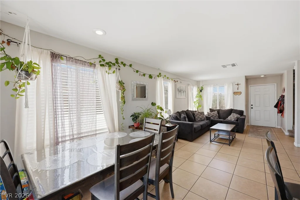 5772 Camino Ramon, Las Vegas, NV 89156