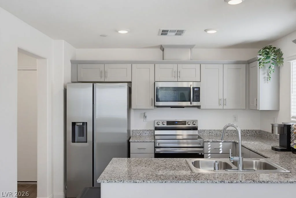 2713 Lucky Lavender, Las Vegas, NV 89183