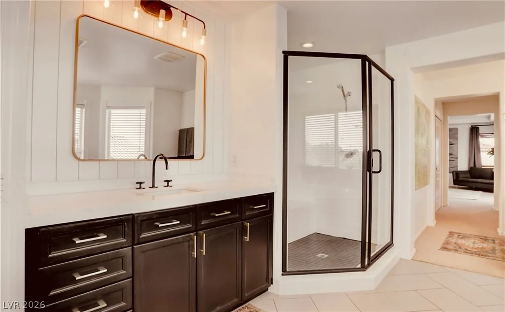 9395 Arrowhead Bluff, Las Vegas, NV 89149