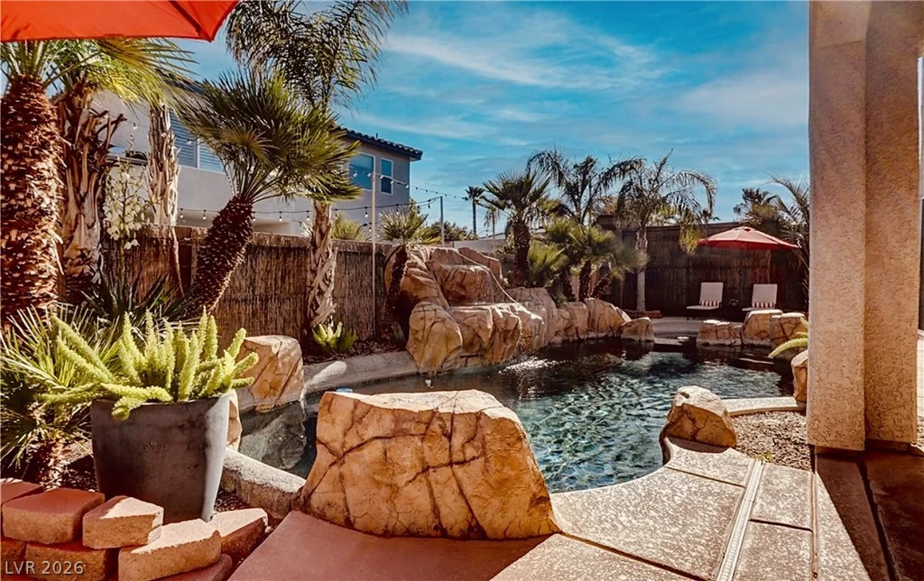 9395 Arrowhead Bluff, Las Vegas, NV 89149