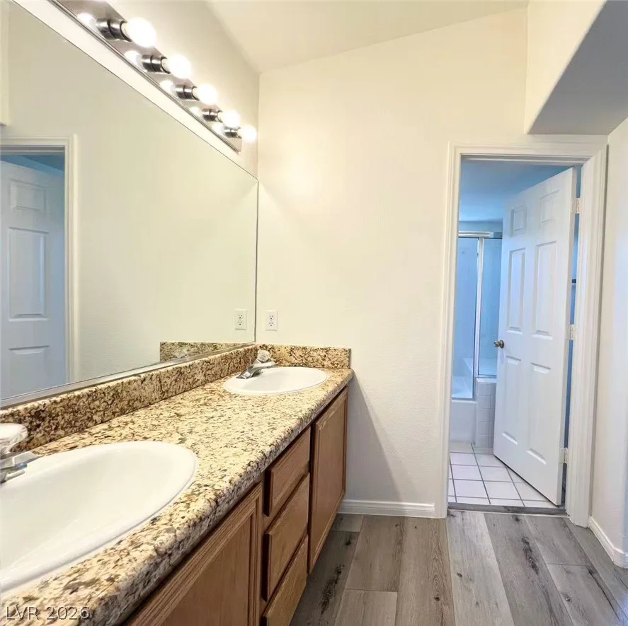 8284 Rochelle, Las Vegas, NV 89147