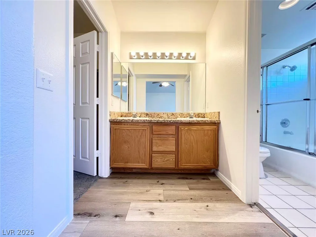 8284 Rochelle, Las Vegas, NV 89147