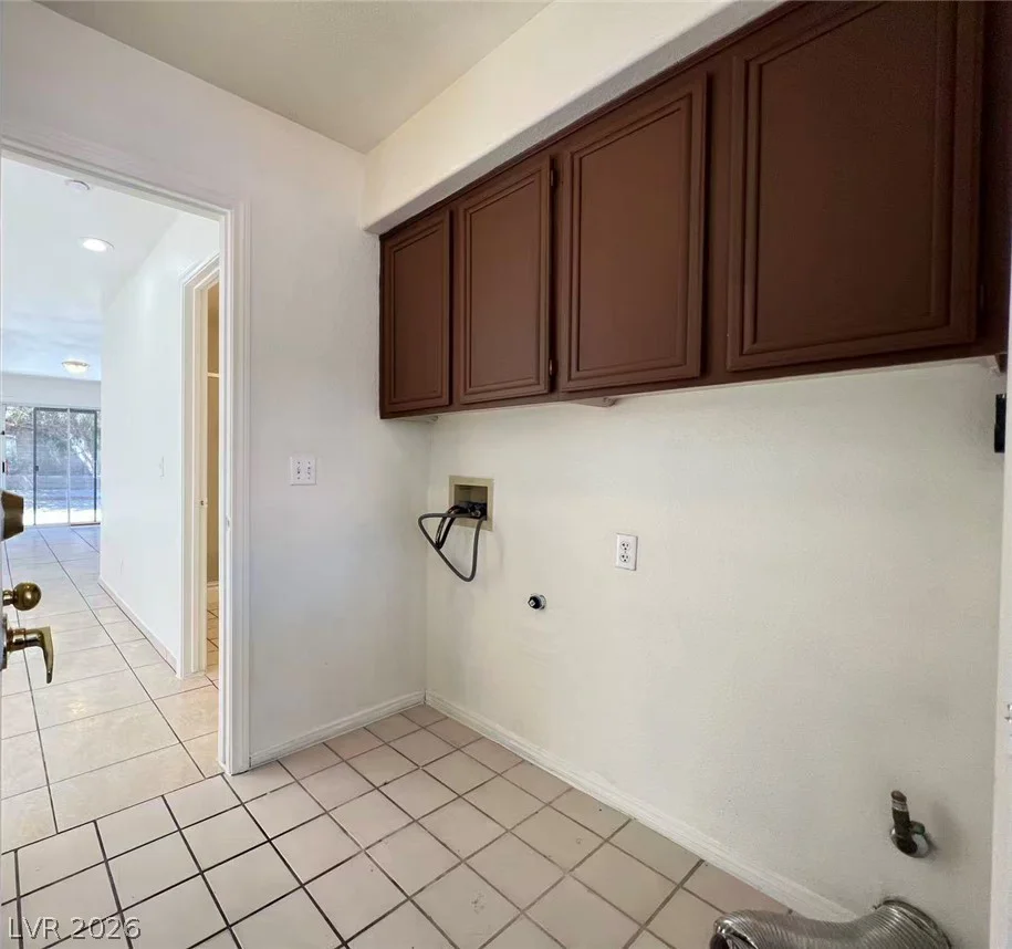 8284 Rochelle, Las Vegas, NV 89147