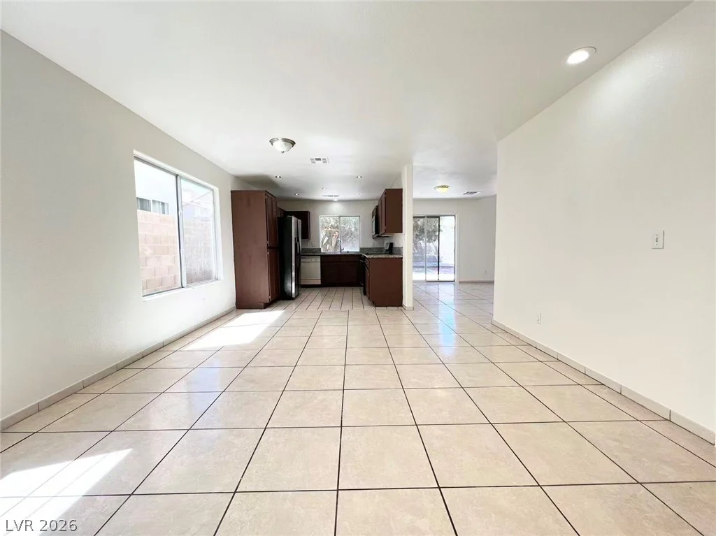 8284 Rochelle, Las Vegas, NV 89147
