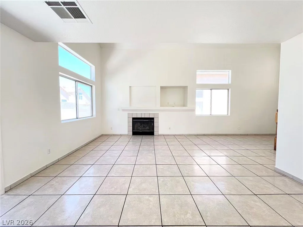 8284 Rochelle, Las Vegas, NV 89147