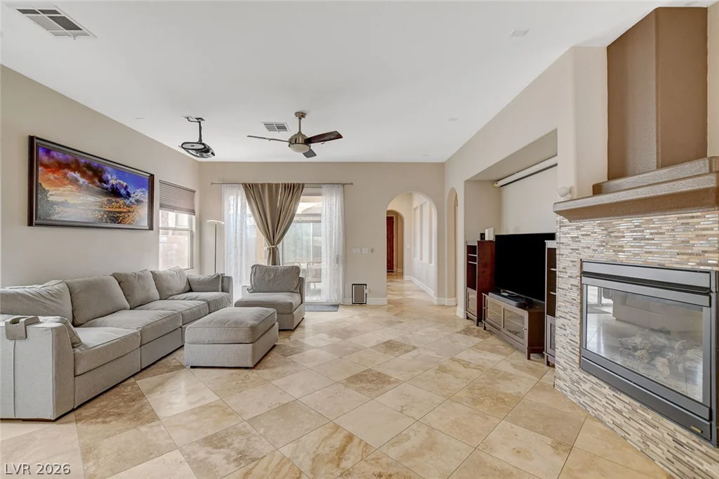 542 Via Ripagrande, Henderson, NV 89011